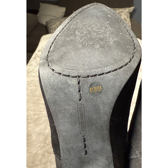 Vince Camuto Creestal Black Suede Pointed Toe Pull On Boots Womens Size 8.5 - Picture 6 of 8